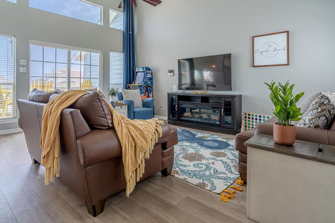 Hot Tub - Ocean Views - Steps To Private Beach - Quiet Location 加尔维斯敦 外观 照片