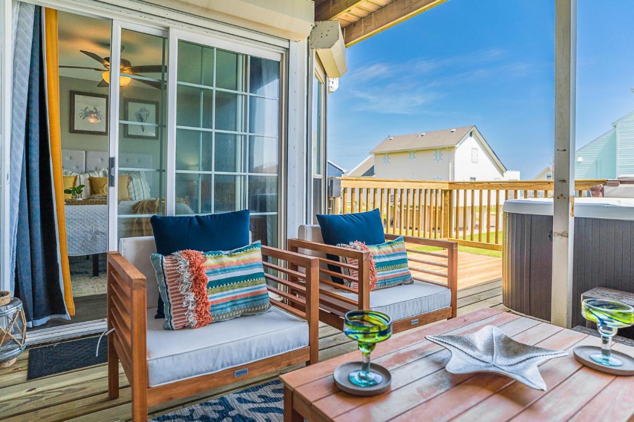 Hot Tub - Ocean Views - Steps To Private Beach - Quiet Location 加尔维斯敦 外观 照片