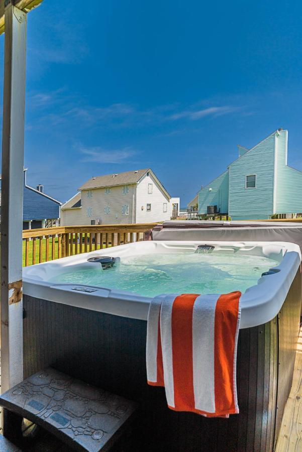 Hot Tub - Ocean Views - Steps To Private Beach - Quiet Location 加尔维斯敦 外观 照片